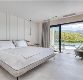 5 bedroom luxury seaside villa with indoor & outdoor pool, near Acharavi, sleeps 10